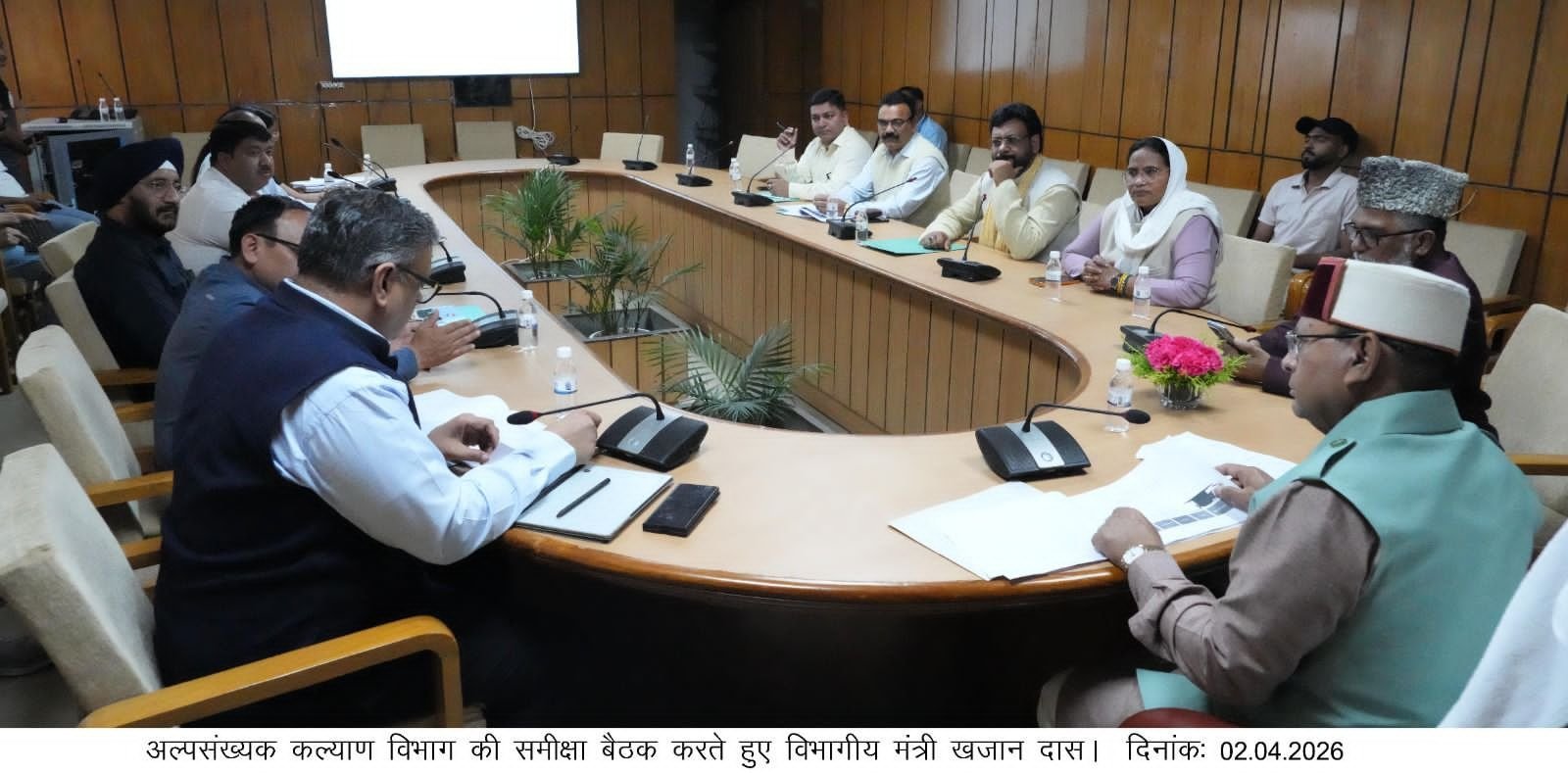 अल्पसंख्यक कल्याण योजनाओं के व्यापक प्रचार-प्रसार पर जोर, मंत्री खजान दास ने की विभागीय समीक्षा…